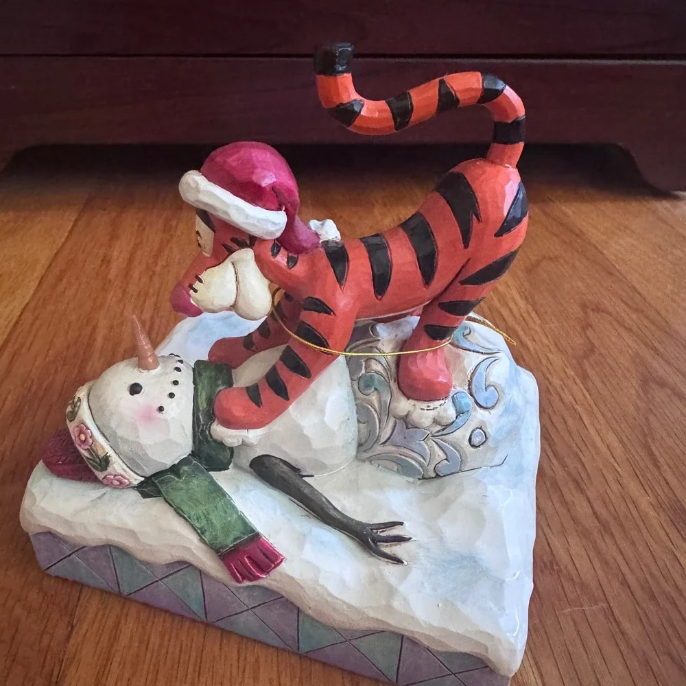 Jim Shore Pouncin is What Tiggers Do Best Figurine w Box Enesco Disney FLAW